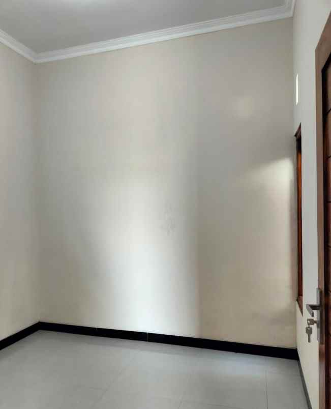 dijual rumah bandara adisucipto berbah