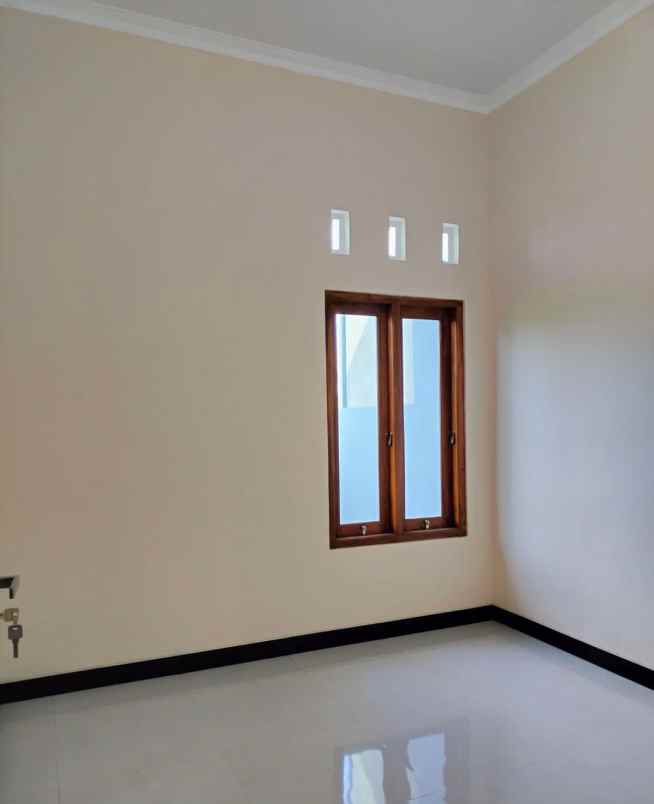 dijual rumah bandara adisucipto berbah