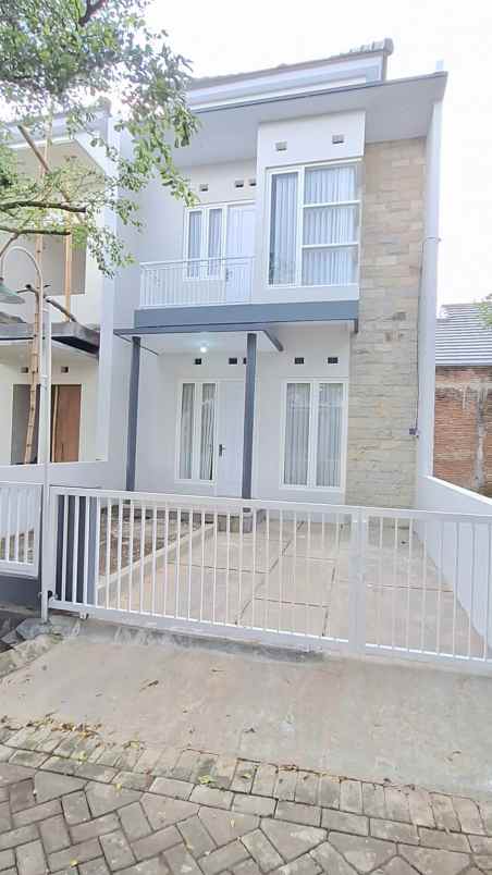 dijual rumah bandulan sukun malang