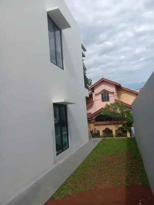 dijual rumah baru 2 tingkat di pondok aren bintaro