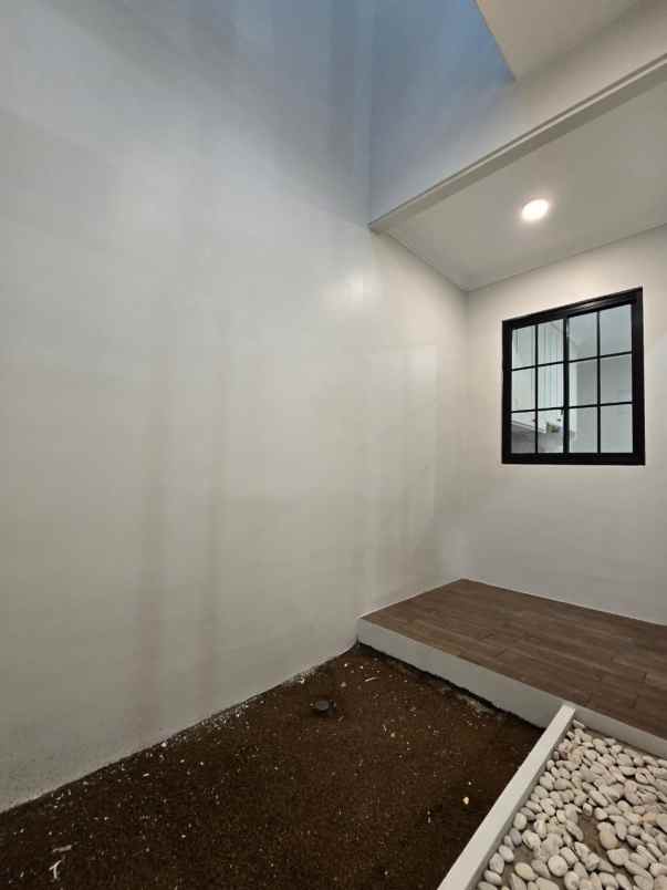 dijual rumah billymoon pondok kelapa