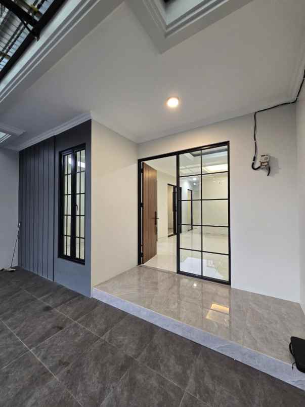 dijual rumah billymoon pondok kelapa