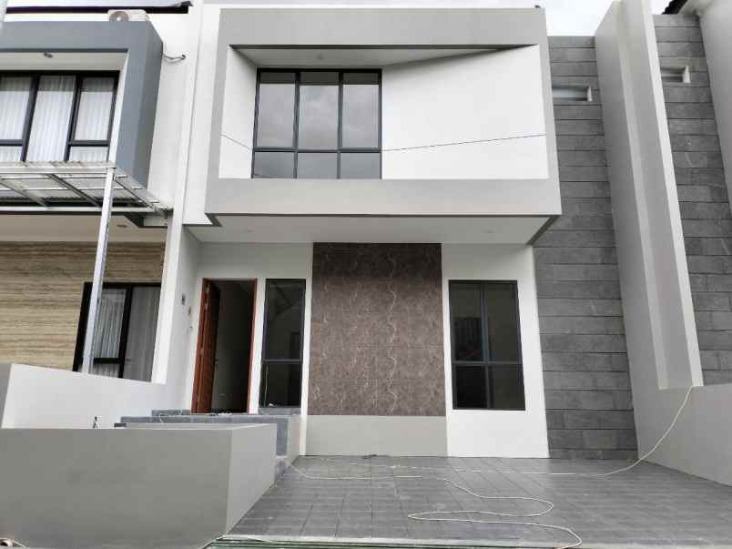 Rumah Siap Huni Di Budi Luhur Setiabudi Belakang Setra Duta Bandung