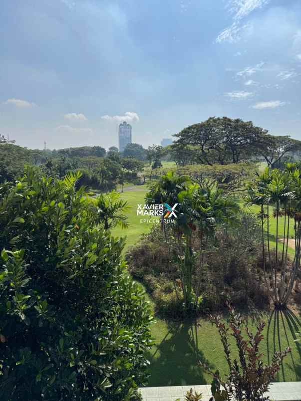 dijual rumah bukit darmo golf