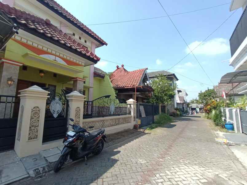 dijual rumah candi panggung jalan candi