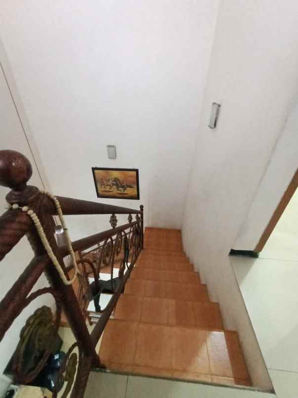 dijual rumah candi panggung jalan candi