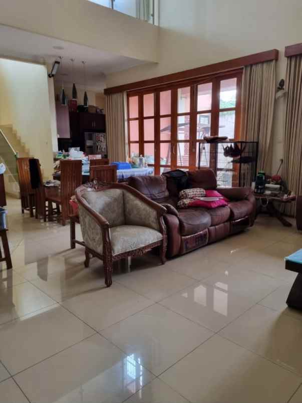 dijual rumah cempaka putih