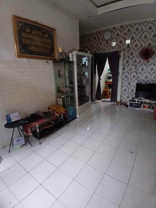 dijual rumah cinanka