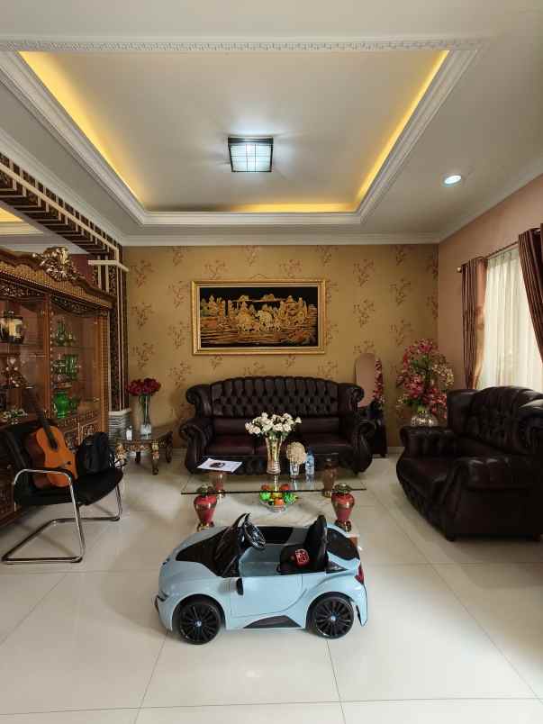 dijual rumah cipinang besar