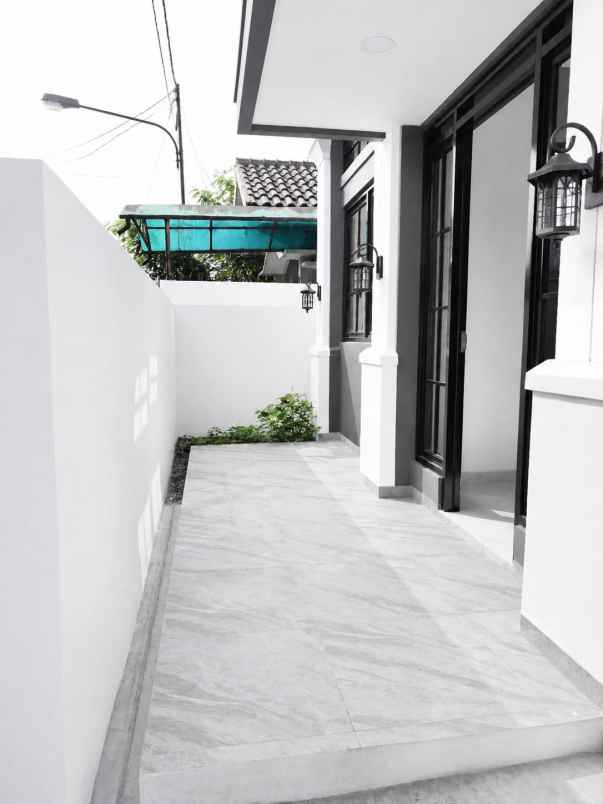 dijual rumah cisaranten kulon arcamanik