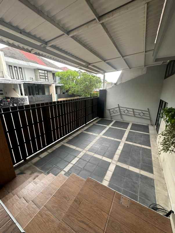 dijual rumah citraland international