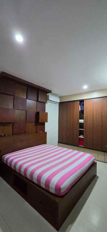 dijual rumah citraland the greenlake