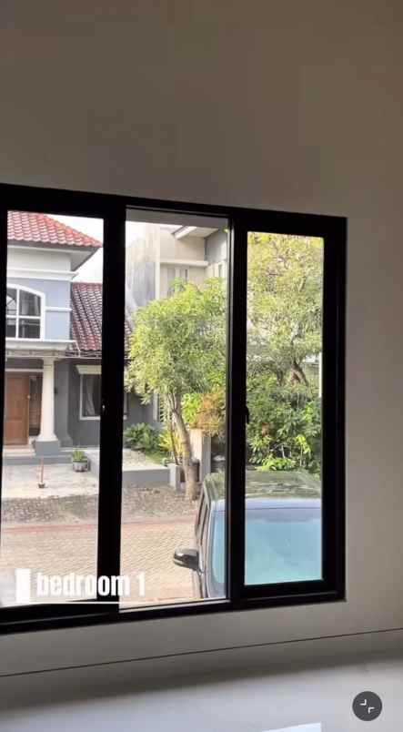 dijual rumah citraland utama