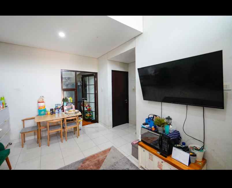 dijual rumah cluster acacia garden