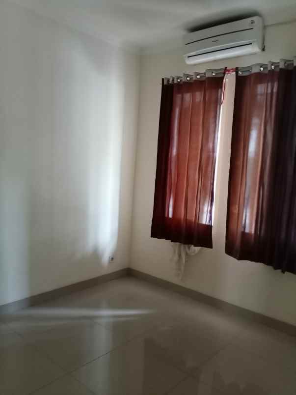 dijual rumah cluster ambrosia lippo