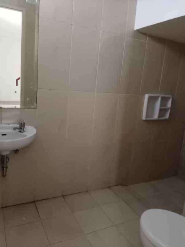 dijual rumah cluster ambrosia lippo