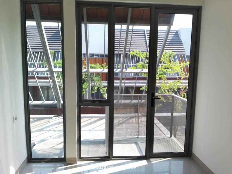 dijual rumah cluster asera nishi kota