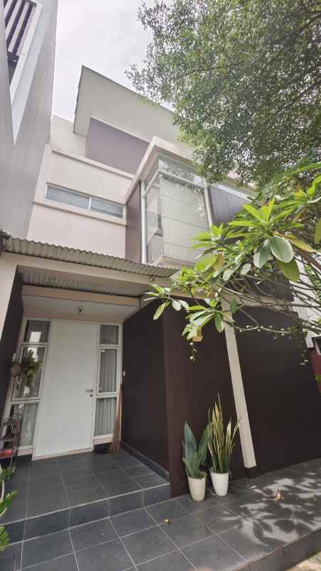 dijual rumah cluster cosmo the icon bsd