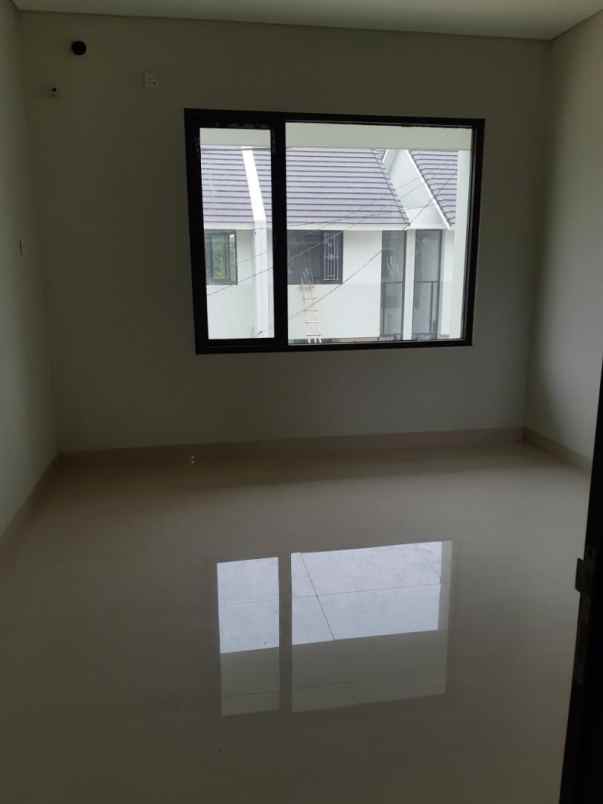dijual rumah cluster deokwood jl