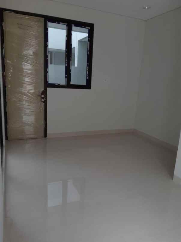 dijual rumah cluster deokwood jl