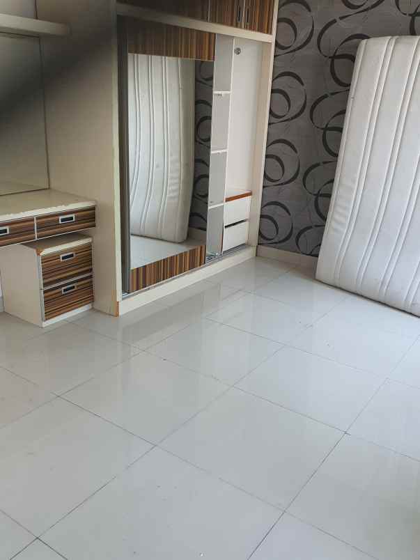 dijual rumah cluster greenwood lippo