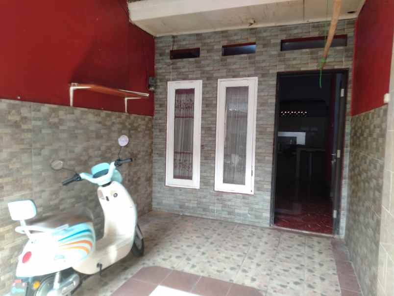 dijual rumah cluster griya asri kebantenan