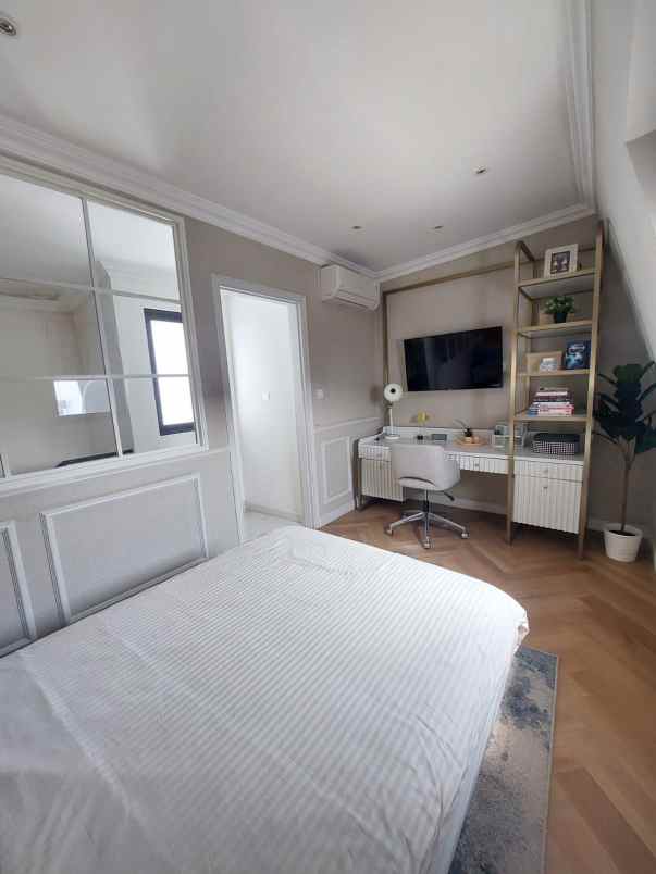 dijual rumah cluster maison de wisteria
