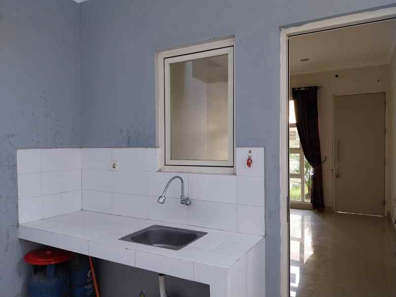 dijual rumah cluster monte farella