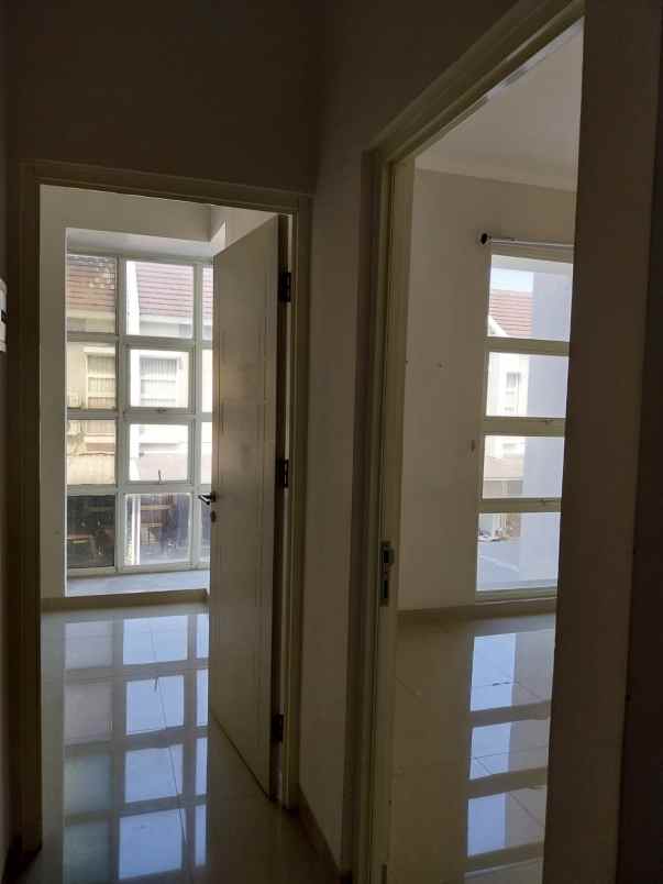 dijual rumah cluster monte farella