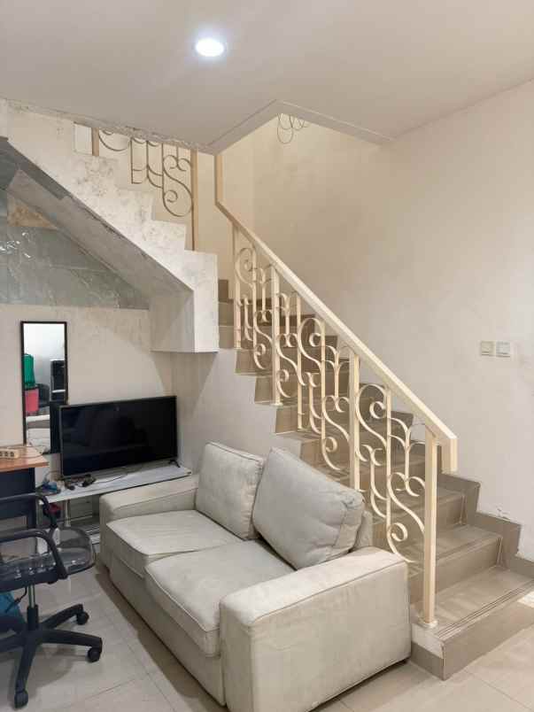 dijual rumah cluster sevilla jababeka