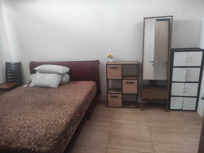 dijual rumah cluster silvercreek