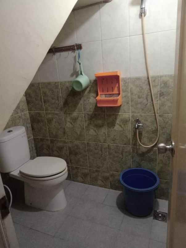 dijual rumah cluster teresta metland
