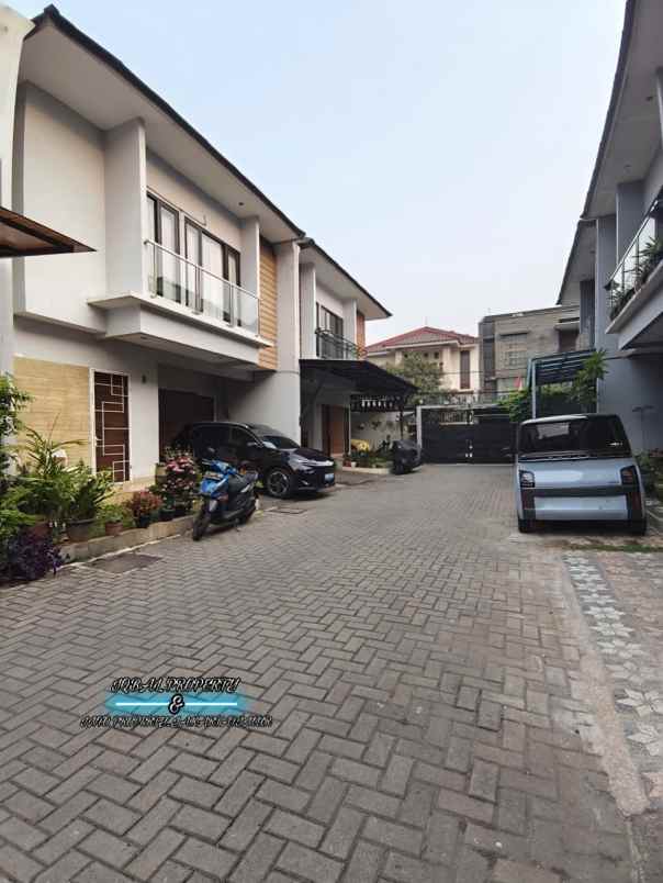dijual rumah condet jakarta timur