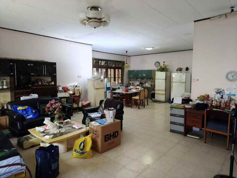 dijual rumah darmo harapan