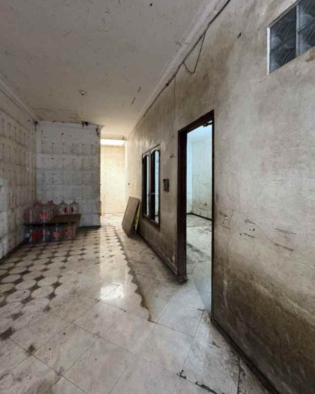 dijual rumah darmo permai selatan