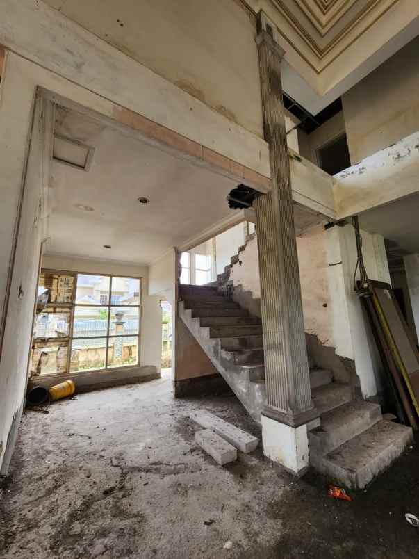 dijual rumah darmo sentosa raya jajar