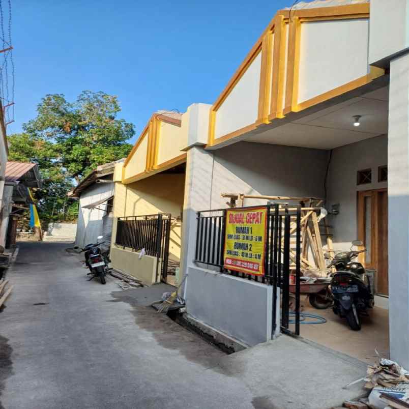dijual rumah dawung tengah kel serengan