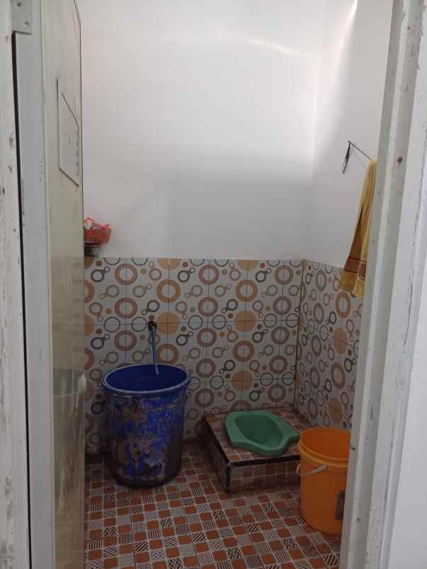 dijual rumah dawung tengah kel serengan