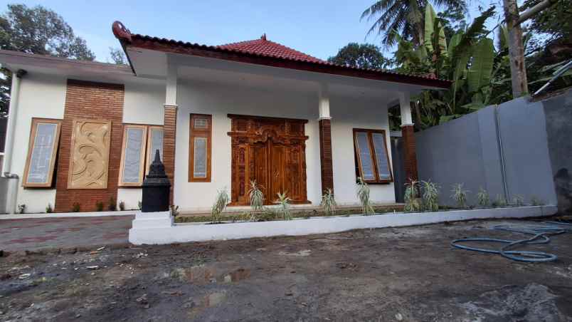 dijual rumah dekat keborengit tegalarum