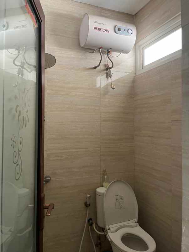 dijual rumah deltasaribaru deltasari