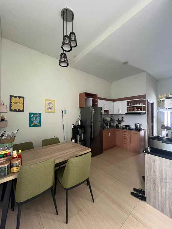 dijual rumah deltasaribaru deltasari