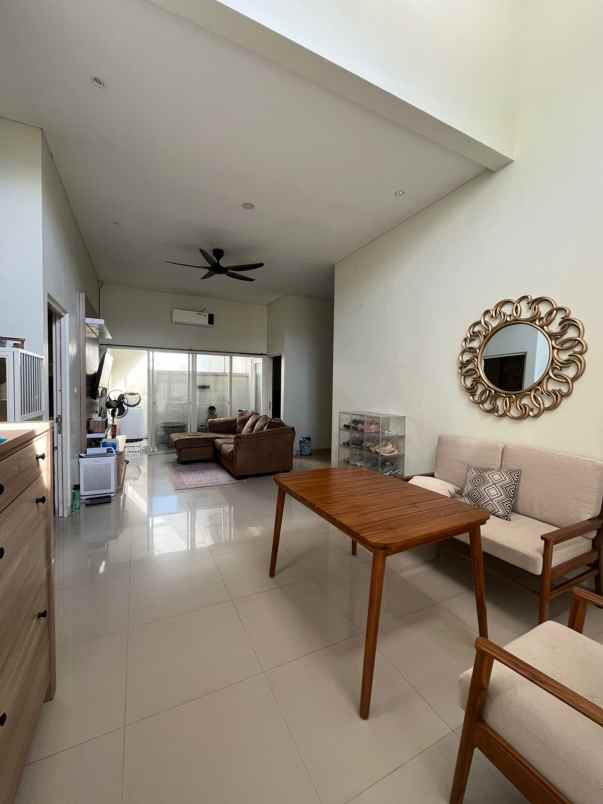 dijual rumah deltasaribaru deltasari