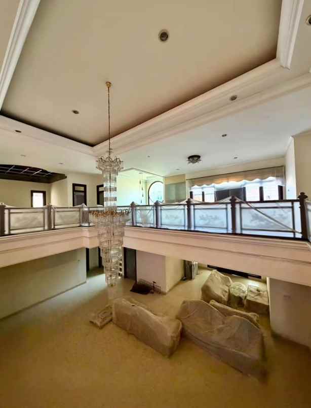 dijual rumah dharmahusada