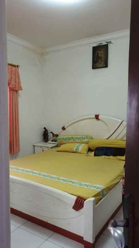 dijual rumah dharmahusada indah timur