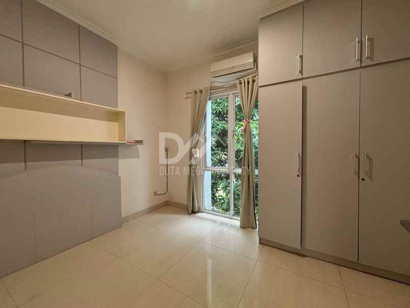 dijual rumah di alam sutera tangerang selatan