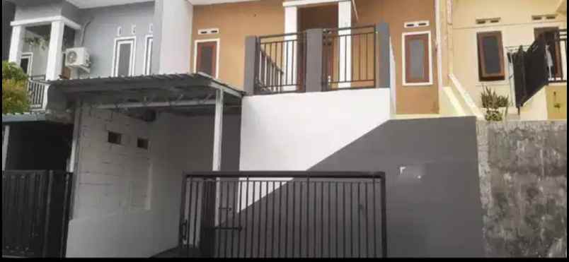 dijual rumah di cluster mutiara pandanaran semarang