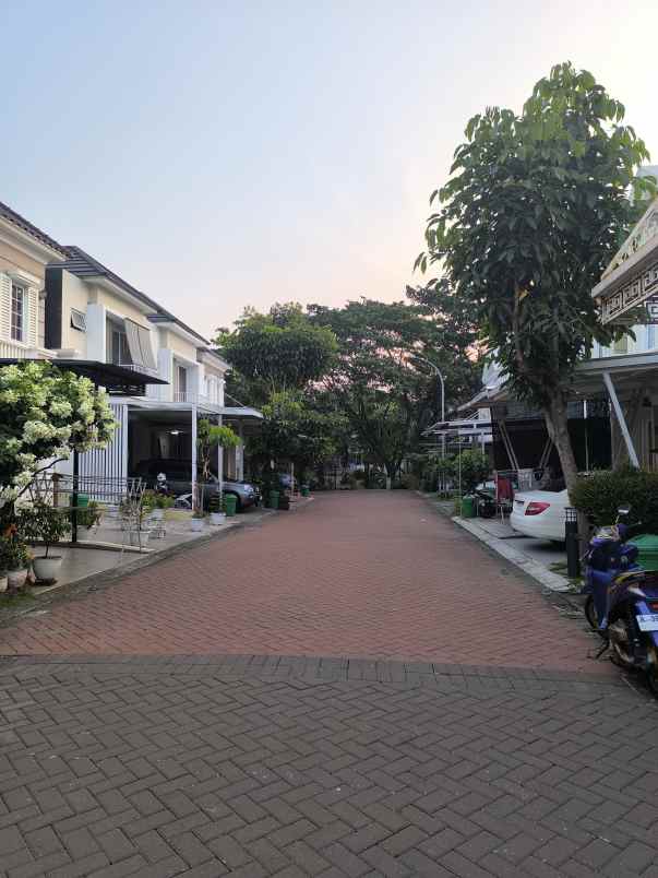 dijual rumah di cluster paramount village semarang