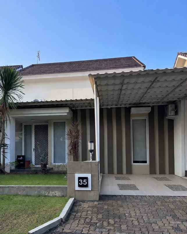 dijual rumah di graha padma krapyak semarang