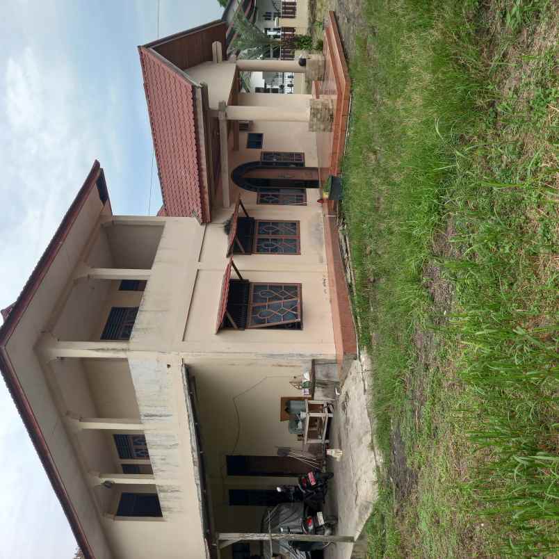 dijual rumah di jln delima panam