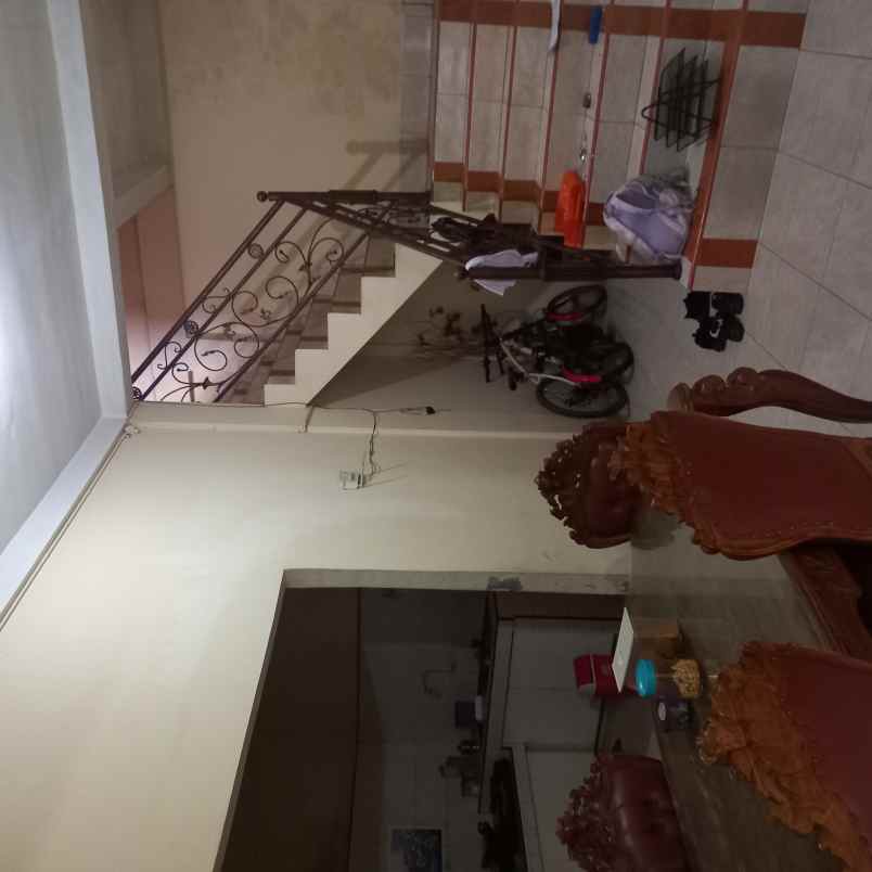 dijual rumah di jln delima panam